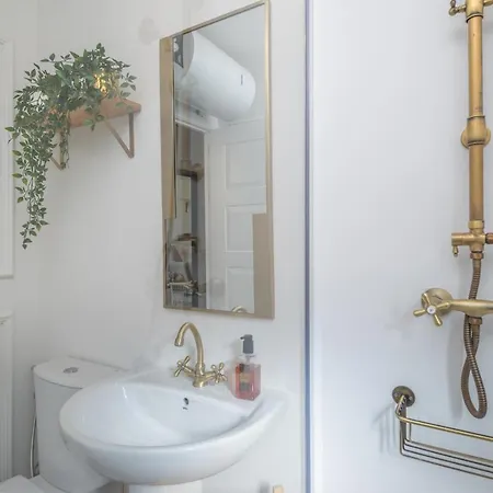 Bianca Chic - Carihuela At 300m