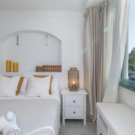 Bianca Chic - Carihuela At 300m *