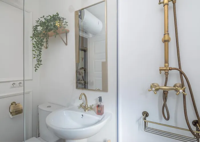 Bianca Chic - Carihuela At 300m