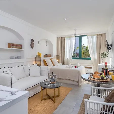 Bianca Chic - Carihuela At 300m Apartment